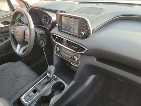 Used 2020 Hyundai Santa Fe SE image 26