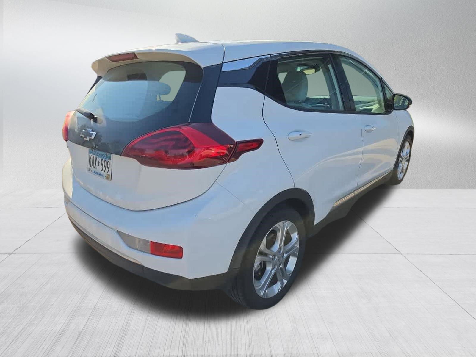 Used 2017 Chevrolet Bolt LT FWD image 5