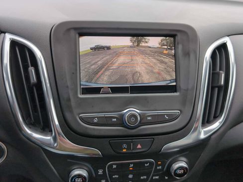 Used 2024 Chevrolet Equinox LT w/ LPO, Floor Liner Package FWD image 17