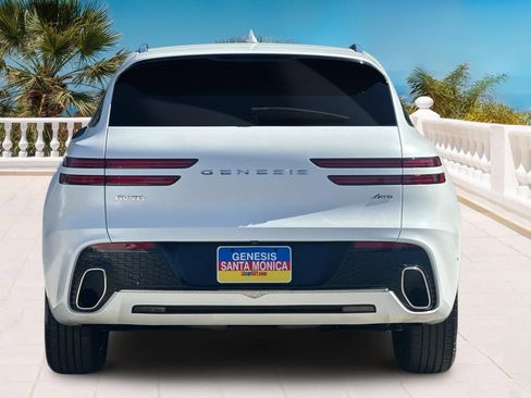 Used 2023 Genesis GV70 2.5T w/ Advanced Package image 6