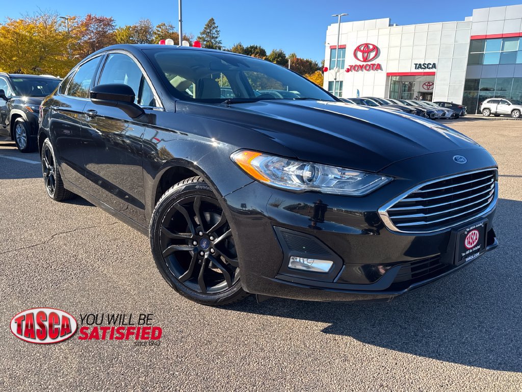 Used 2019 Ford Fusion SE w/ Equipment Group 151A FWD 360° Tour