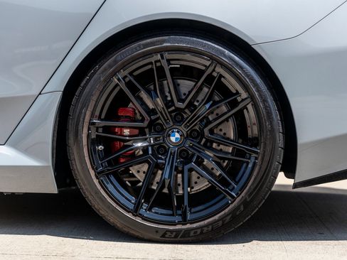 Used 2026 BMW M5 w/ Carbon Package AWD/4WD image 14
