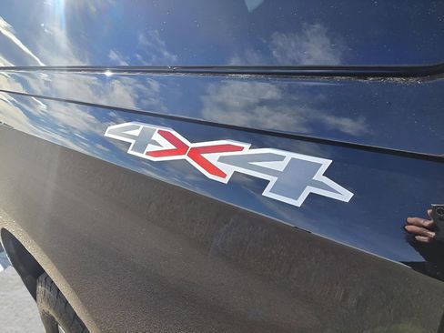 Used 2021 Chevrolet Silverado 1500 LT w/ Safety Package II image 10