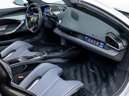 Used 2023 Ferrari 296 GTS image 57