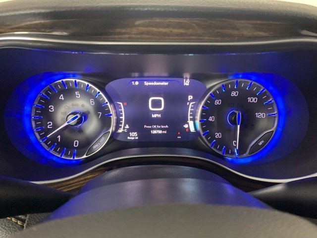 Used 2021 Chrysler Pacifica Pinnacle AWD/4WD image 28