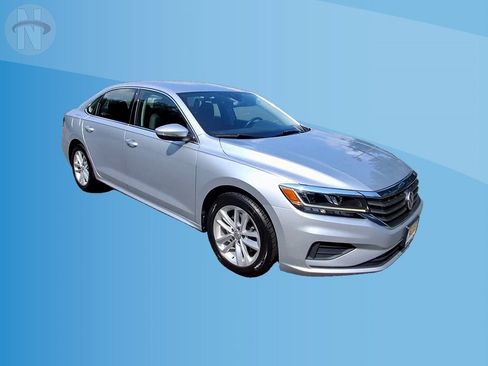 Used 2020 Volkswagen Passat 2.0T SE FWD image 2