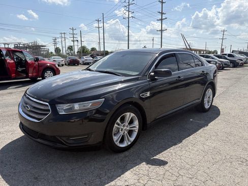 Used 2014 Ford Taurus SEL w/ Equipment Group 201A image 4