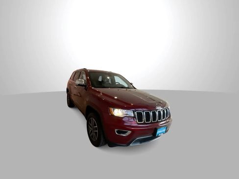 Used 2022 Jeep Grand Cherokee Limited image 2