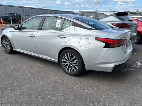 Used 2026 Nissan Altima 2.5 SV FWD image 8