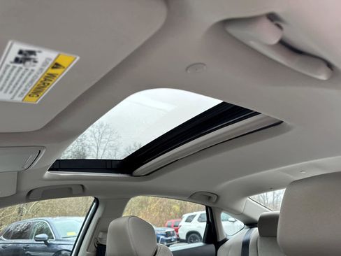 Used 2025 Honda Accord SE image 15