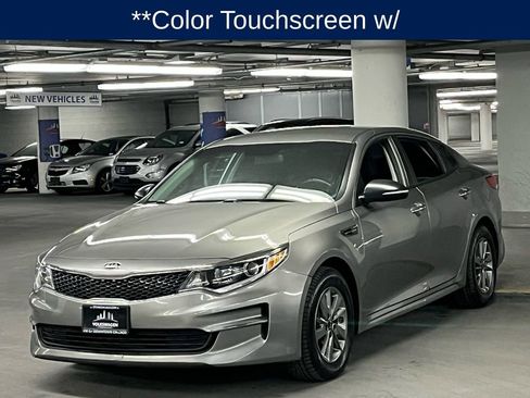 Used 2017 Kia Optima LX w/ Technology Package image 4