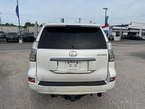 Used 2019 Lexus GX 460 Premium w/ Premium Package image 4