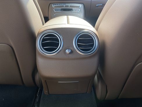 Used 2022 Mercedes-Benz E 450 E 450 w/ Driver Assistance Package image 83