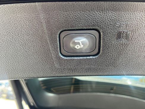 Used 2022 Ford Edge Titanium AWD/4WD image 35