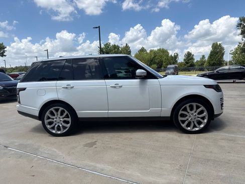 Used 2018 Land Rover Range Rover Supercharged AWD/4WD image 3