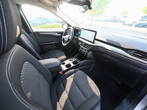 Used 2023 Ford Escape Active w/ Tech Pack #2 AWD/4WD image 24