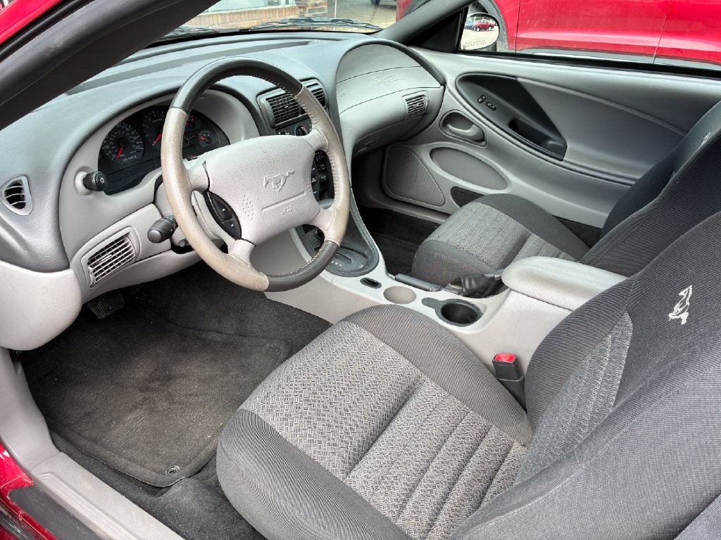 Used 2004 Ford Mustang GT RWD image 9