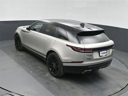 Used 2020 Land Rover Range Rover Velar R-Dynamic S image 32