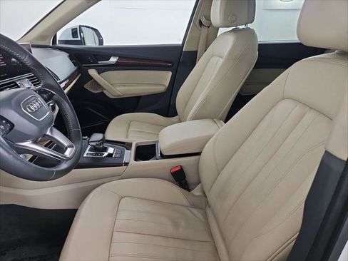 Used 2018 Audi Q5 Premium w/ Premium Plus Package AWD/4WD image 18