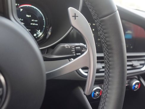 New 2024 Alfa Romeo Giulia Sprint image 20