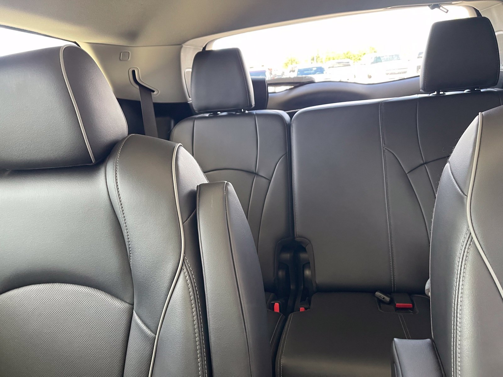 Used 2021 Buick Enclave Avenir w/ Avenir Technology Package FWD image 13