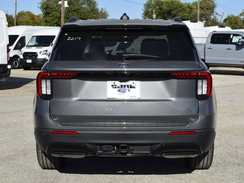New 2026 Ford Explorer ST-Line w/ ST-Line Street Pack image 5