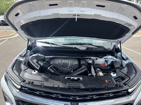 Used 2024 Chevrolet Traverse Z71 w/ Enhanced Driving Package AWD/4WD image 20