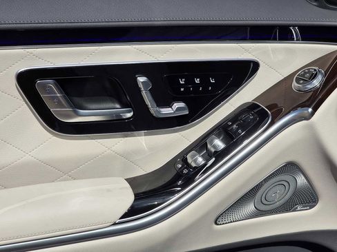 New 2026 Mercedes-Benz S 500 4MATIC image 17