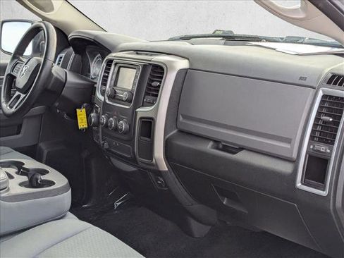 Used 2017 RAM 1500 Classic SLT AWD/4WD image 20