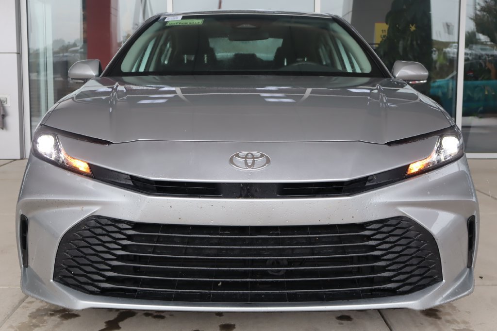Used 2026 Toyota Camry LE FWD image 2