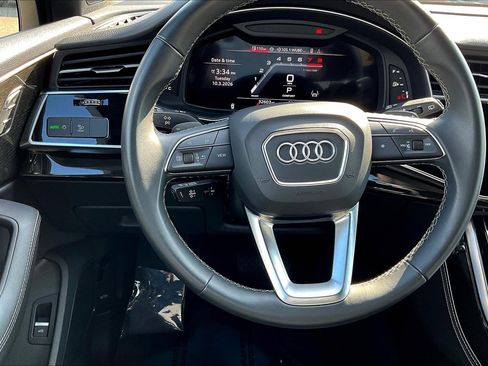 Used 2025 Audi Q7 Premium Plus image 12