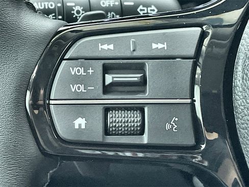 New 2025 Honda Pilot EX-L image 17