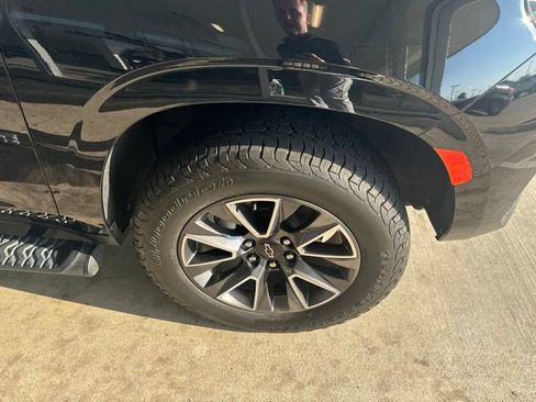 Used 2021 Chevrolet Tahoe Z71 AWD/4WD image 4