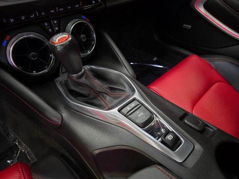 Used 2016 Chevrolet Camaro SS RWD image 29