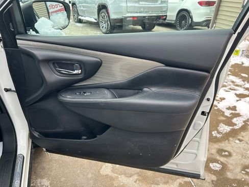 Used 2017 Nissan Murano Platinum image 15
