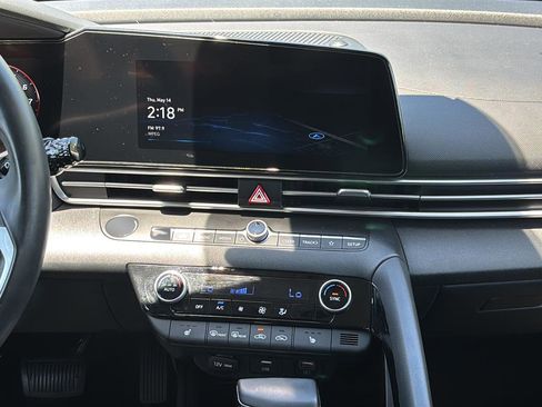Certified 2023 Hyundai Elantra SEL w/ Convenience Package FWD image 23