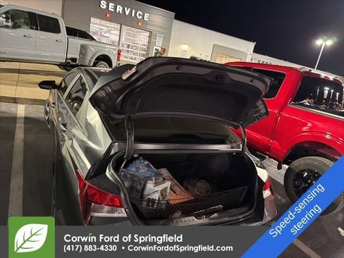 Used 2023 Hyundai Elantra SEL w/ Convenience Package image 9