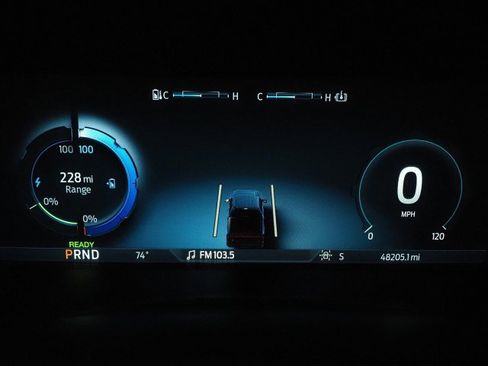 Used 2023 Ford F150 Lightning XLT image 17