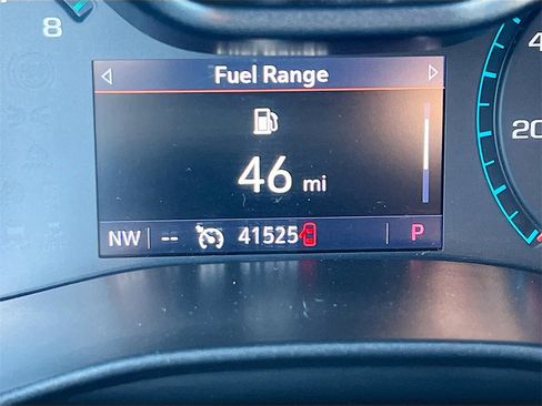 Used 2019 Chevrolet Colorado Z71 image 12