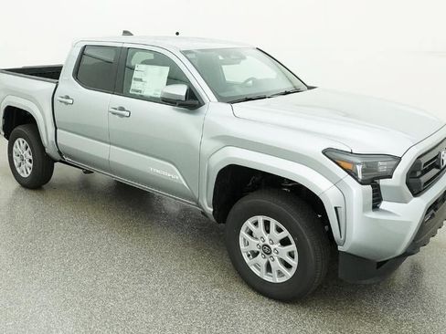 New 2026 Toyota Tacoma SR5 RWD image 13