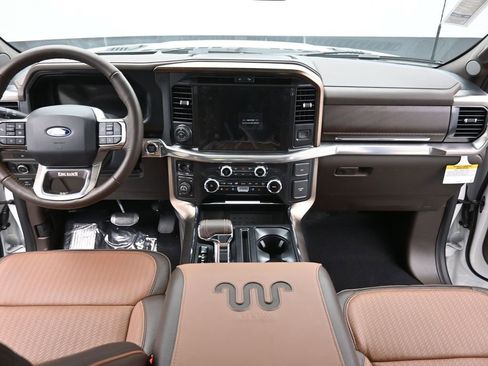 New 2025 Ford F150 King Ranch w/ FX4 Off-Road Package image 24