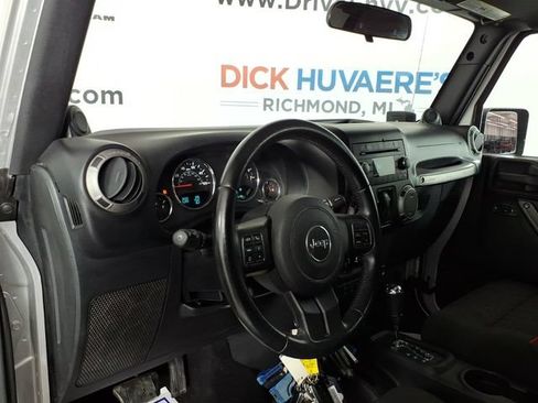 Used 2012 Jeep Wrangler Sport AWD/4WD image 13