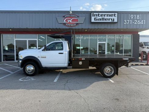 Used 2018 RAM 5500 Tradesman w/ Power & Remote Entry Group image 5