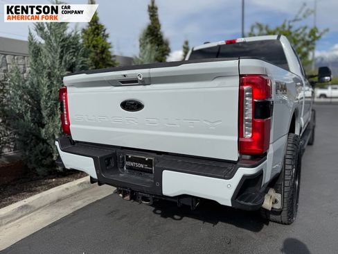 Used 2025 Ford F350 Lariat w/ Black Appearance Package AWD/4WD image 42