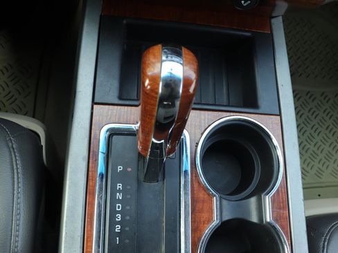 Used 2007 Ford Expedition Eddie Bauer image 32