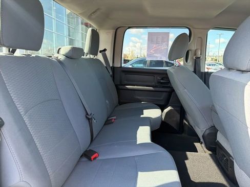 Used 2017 RAM 1500 Express AWD/4WD image 30