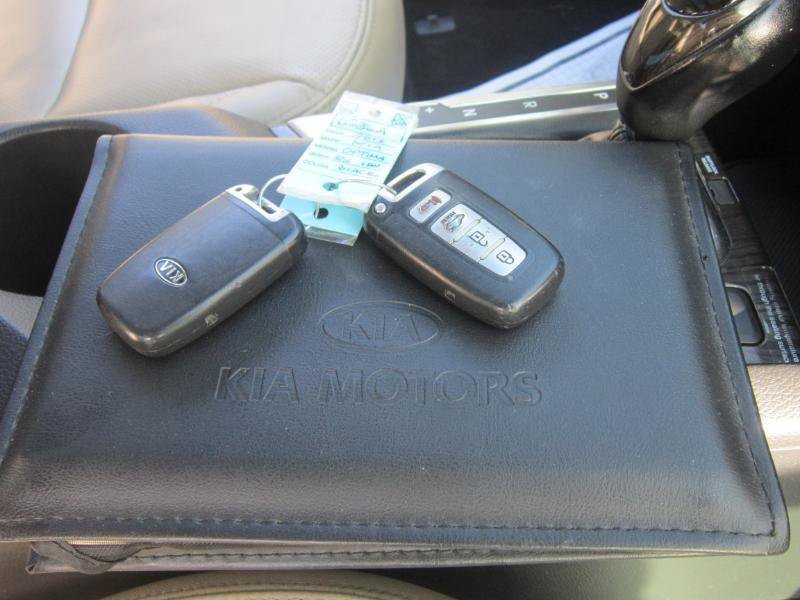 Used 2013 Kia Optima EX w/ Premium Pkg FWD image 25