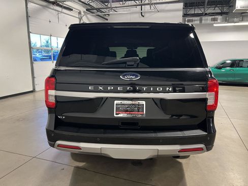 Used 2023 Ford Expedition XLT AWD/4WD image 4