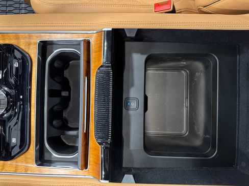 Used 2022 Jeep Grand Wagoneer Series III w/ Rear Seat Video Group 1 image 50