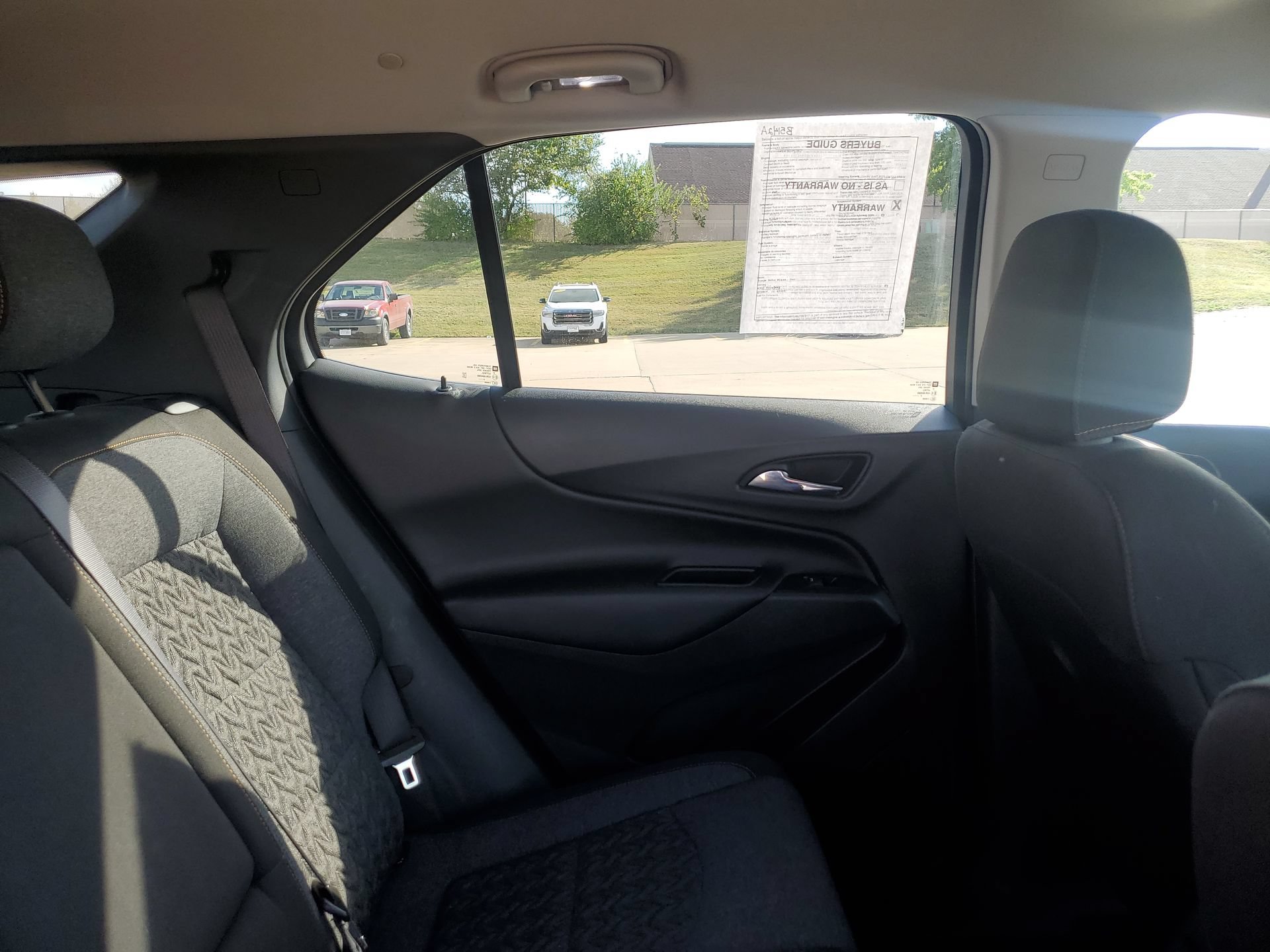 Used 2023 Chevrolet Equinox LT AWD/4WD image 32